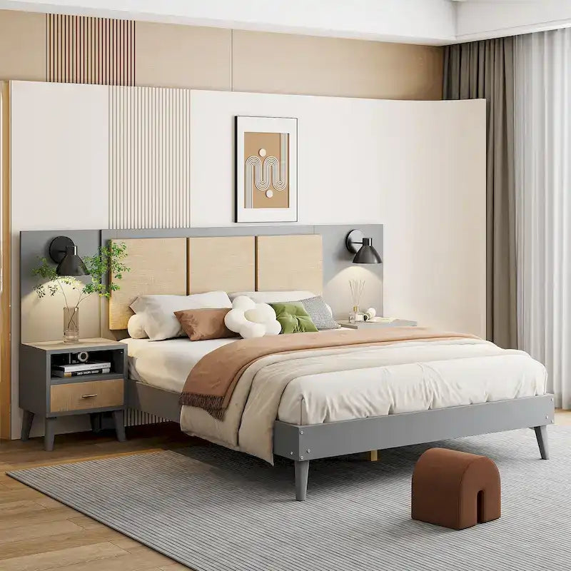 Lit plateforme gris grand format avec tête de lit capitonnée et pieds en bois