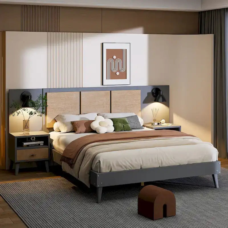 Lit plateforme gris grand format avec tête de lit capitonnée et pieds en bois