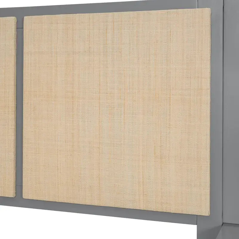 Lit plateforme gris grand format avec tête de lit capitonnée et pieds en bois