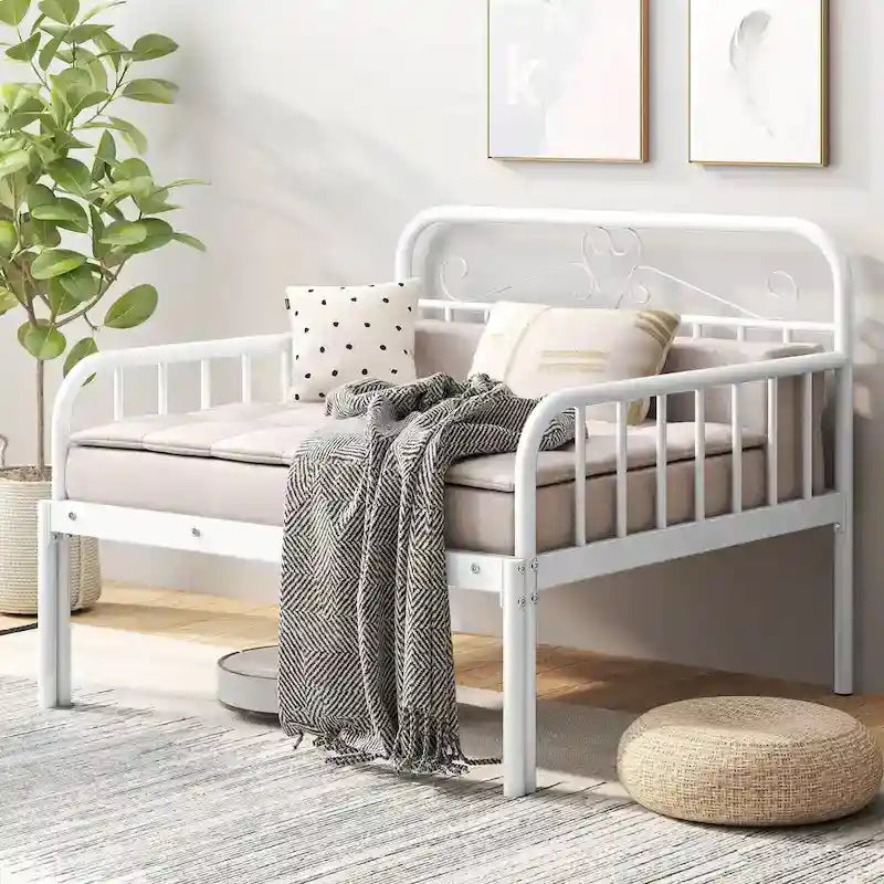 Lit de repos extensible en métal avec rampes sculptées et espace de rangement, blanc/noir