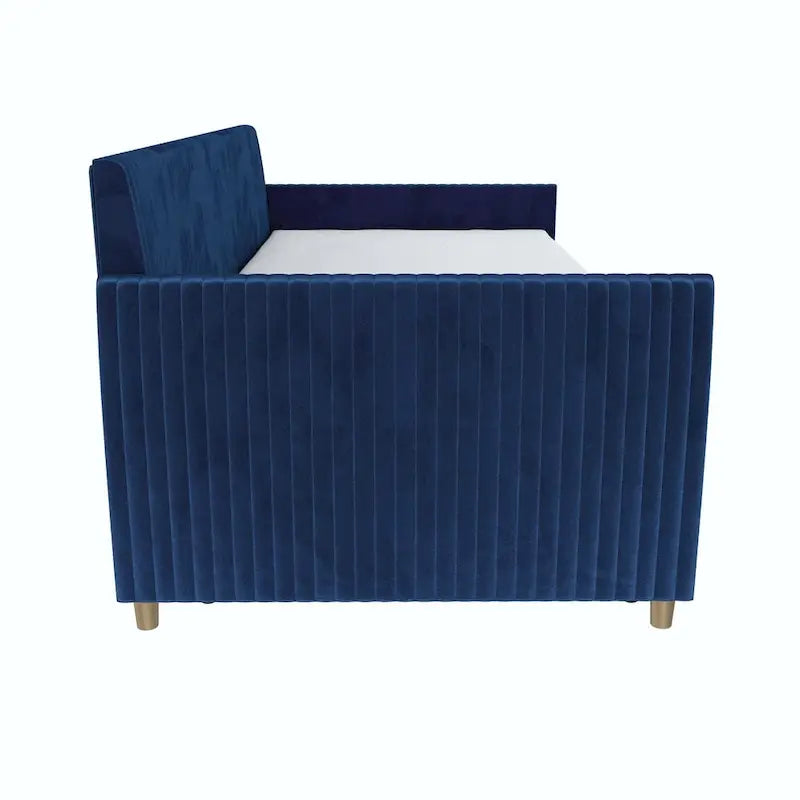 Lit de repos simple rembourré en velours bleu avec dossier capitonné et pieds en laiton
