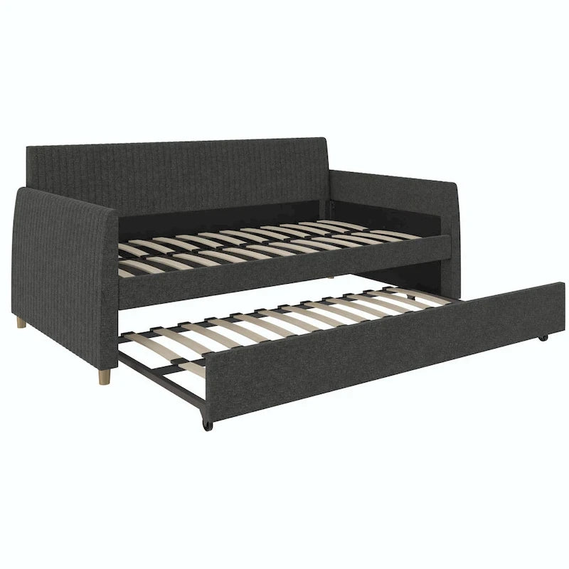Lit de repos simple rembourré en velours bleu avec dossier capitonné et pieds en laiton