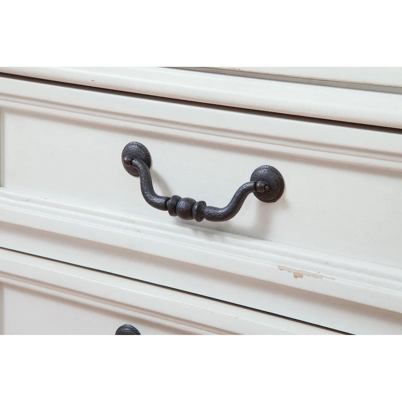 Commode rustique à 5 tiroirs avec poignées en métal martelé à la finition vieillie